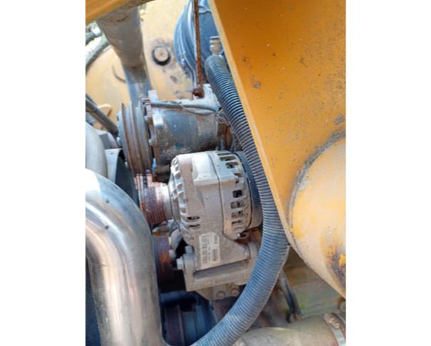 Foto de RETROESCAVADEIRA XCMG, XT870BR, AMARELA, 2018, Nº DE IDENT.: XUG08700CJPA10558, NO ESTADO EM QUE SE ENCONTRA.