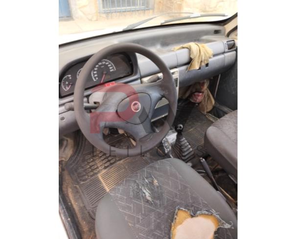 Foto de AUTOMOVEL FIAT/UNO MILLE ECONOMY, ALCOOL/GASOLINA, BRANCA, 2010/2011, CHASSI: 9BD15822AB6534283, RENAVAM: 00264349946, NO ESTADO EM QUE SE ENCONTRA. 
