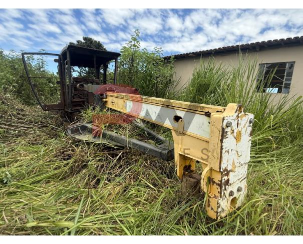 Foto de MOTONIVELADORA NEW HOLLAND,  RG 140 - B, AMARELA, ANO 2013, SERIE NDAF02974, CHASSI HBZN0140EDAAF02974, NO ESTADO EM QUE SE ENCONTRA.