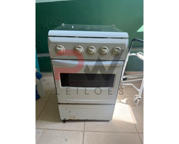 Foto de LOTE CONTENDO ELETRODOMÉSTICOS, TAIS COMO: 01 GELADEIRA, 3 FOGÕES E 01 FILTRO DE BARRO, NO ESTADO EM QUE SE ENCOTRAM. 