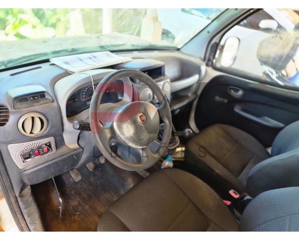 Foto de CAMINHONETE, FIAT/DOBLO 1.8 ATENA ABM, BRANCA, 2013/2013, ALCOOL/GASOLINA, NO ESTADO EM QUE SE ENCONTRA. OBS: IMPEDIMENTO ADM.DANO MEDIA MONTA E REST.ADMINISTRATIVA