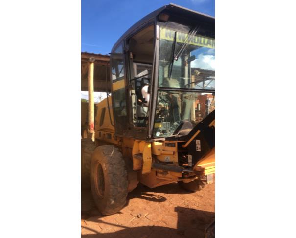 Foto de MOTONIVELADORA NEW HOLLAND, RG 140B VHP,  AMARELA, ANO 2013, DIESEL, NO ESTADO EM QUE SE  ENCONTRA. 