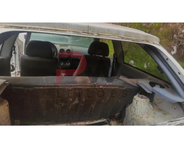 Foto de AUTOMOVEL, VW/GOL 1.0, BRANCA, 2007/2008, ALCOOL/GASOLINA, CHASSI: 9BWCA05W68T024391, RENAVAM: 00923912819, NO ESTADO EM QUE SE ENCONTRA.