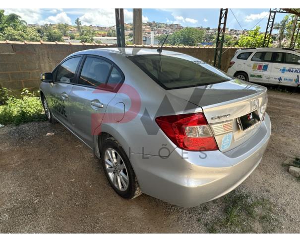 Foto de AUTOMOVEL HONDA/CIVIC LXS, ALCOOL/GASOLINA, PRATA, 2013/2014, CHASSI: ...02009, NO ESTADO EM QUE SE ENCONTRA.