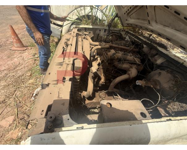 Foto de CARGA / CAMINHAO FORD/F 4000, 1993/1993, DIESEL, DOURADA, CHASSI: 9BFKTNT38PDB26251, RENAVAM: 00615960740, NO ESTADO EM QUE SE ENCONTRA. MOTOR E CAIXA DE MARCHAS COM AVARIAS.