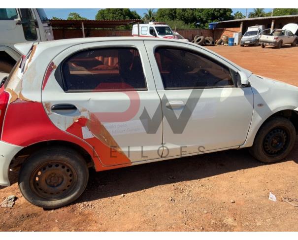 Foto de PAS/AUTOMOVEL TOYOTA/ETIOS HB X 13L MT,  ALCOOL/GASOLINA, ANO/MOD 2018/2018, COR BRANCO, NO ESTADO EM QUE SE ENCONTRA.