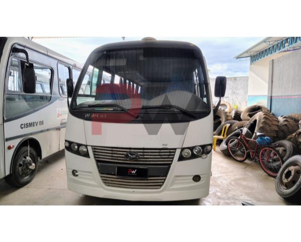 Foto de  ONIBUS MARCOPOLO/VOLARE W8 ON, DIESEL, BRANCA, 2008/2009, CHASSI: ...28453, NO ESTADO EM QUE SE ENCONTRA.