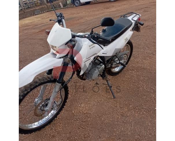 Foto de MOTOCICLE YAMAHA/XTZ 125K, GASOLINA, BRANCA, 2007/2008, CHASSI: ...24917, NO ESTADO EM QUE SE ENCONTRA.