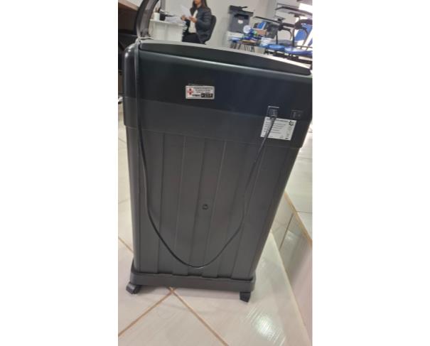 Foto de LOTE CONTENDO ITENS DIVERSOS, COMO MATERIAIS DE INFORMÁTICA, SUPORTES, ARMÁRIOS, ENTRE OUTROS, NO ESTADO EM QUE SE ENCONTRA.