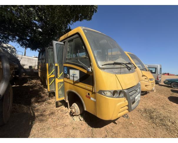 Foto de ONIBUS, MPOLO/VOLARE V8L 4X4 EO, AMARELA, 2013/2014, DIESEL, CHASSI: 93PB58M1MEC049361, RENAVAM: 00996838937, NO ESTADO EM QUE SE ENCONTRA.