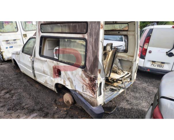 Foto de CAMINHONE FIAT/FIORINO AMBULANCIA, 2012/2013, BRANCA, ALCOOL/GASOLINA, CHASSI: ...52626, NO ESTADO EM QUE SE ENCONTRA.