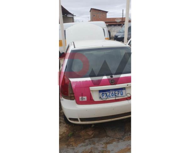 Foto de PASSAGEIRO / AUTOMOVEL FIAT/PALIO FIRE, ALLCOL/GASOLINA, BRANCA, 2016/2016, PLACA PXZ-6E70, CHASSI: 9BD17122ZG7584588, RENAVAM: 01090573917, NO ESTADO EM QUE SE ENCONTRA. 