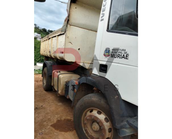 Foto de CAMINHAO IVECO/TECTOR 170E22, DIESEL, BRANCA, 2013/2013, CHASSI: 93ZA1RGH0D8923857, RENAVAM: 00559122632, NO ESTADO EM QUE SE ENCONTRA.