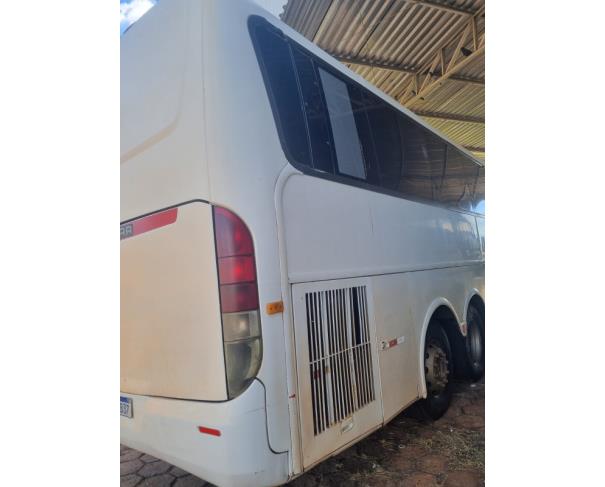Foto de ONIBUS, SCANIA/BUSSCAR JUM BUS R, BRANCA, 2003/2003, DIESEL, CHASSI: 9BSK6X2BE33540294, RENAVAM: 00804781575, NO ESTADO EM QUE SE ENCONTRA.