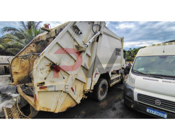 Foto de CAMINHAO IVECO/TECTOR 170E22, 2013/2014,BRANCA, DIESEL, CHASSI: ...25599, NO ESTADO EM QUE SE ENCONTRA.