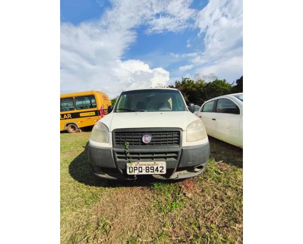 Foto de CAMINHONETE, FIAT/DOBLO RONTAN AMB2, 2013/2013, BRANCA, ALCOOL/GASOLINA, CHASSI: 9BD223153D2031450, RENAVAM: 00544622235, NO ESTADO EM QUE SE ENCONTRA.