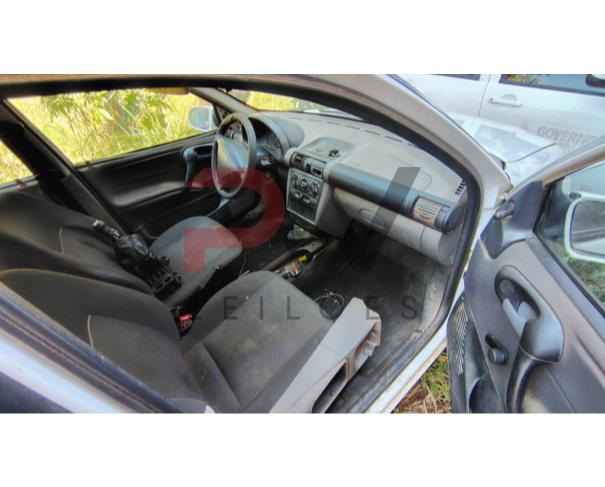 Foto de I/CHEVROLET CLASSIC LS, ALCOOL/GASOLINA, BRANCA, 2014/2015, CHASSI: 8AGSU19F0FR105792, RENAVAM: 01015177082, NO ESTADO EM QUE SE ENCONTRA. 