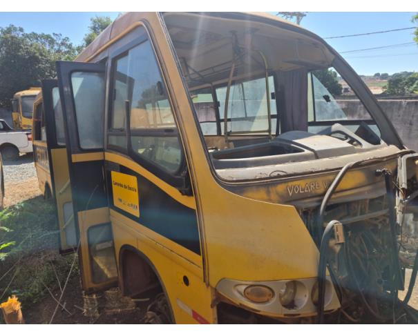 Foto de ONIBUS MARCOPOLO/VOLARE V8L ESC, DIESEL, AMARELA, 2009/2009, CHASSI: 93PB42G3P9C030307, RENAVAM: 00184364205, NO ESTADO EM QUE SE ENCONTRA. 