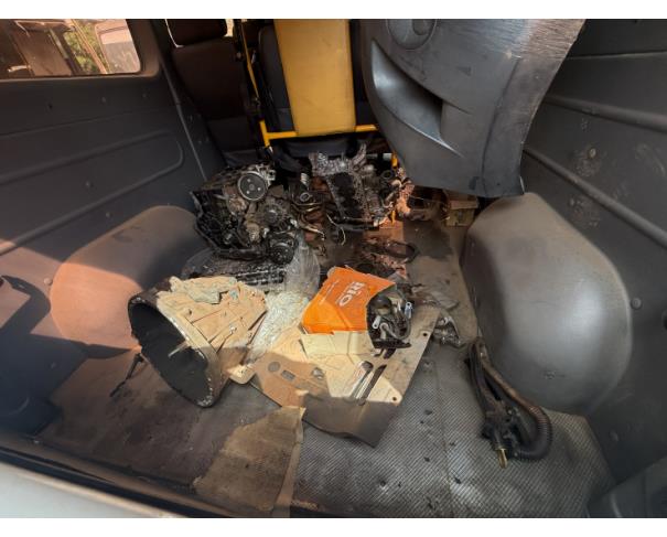 Foto de MICROONIB RENAULT/M REVESCAP L3H2, DIESEL, BRANCA, 2018/2019, CHASSI: 93YMAFEXCKJ563680, RENAVAM: 01171503226, NO ESTADO EM QUE SE ENCONTRA.