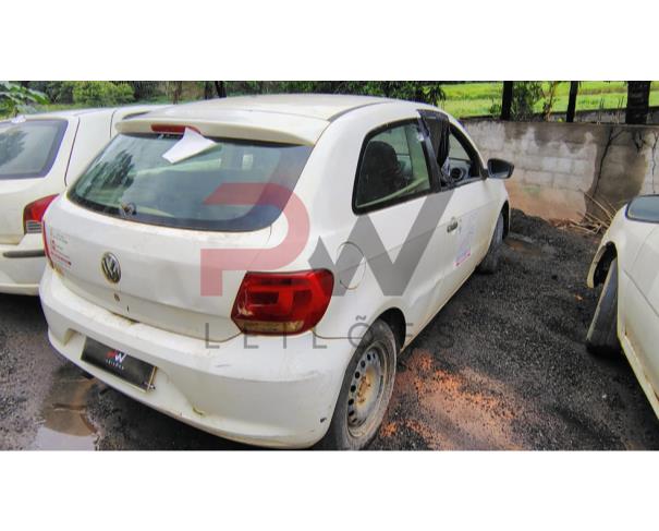 Foto de AUTOMOVEL VW/NOVO GOL 1.0, 2014/2014, BRANCA, ALCOOL/GASOLINA, CHASSI: ....59652, NO ESTADO EM QUE SE ENCONTRA.