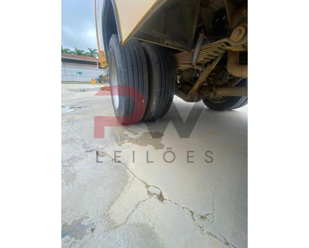 Foto de ONIBUS VW/NEOBUS MINI ESC, RENAVAM Nº 01194816263, CHASSI Nº 9532M52P5LR012077, ANO FABRICAÇÃO 2019, ANO MODELO 2020, COR AMARELA, DIESEL, 160 CV, VEÍCULO DE 30 PASSAGEIROS, NO ESTADO EM QUE SE ENCONTRA.