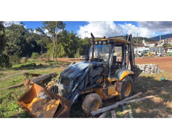 Foto de RETROESCAVADEIRA XCMG, XT870BR, AMARELA, ANO 2021, Nº DE IDENT: XUG08700GMPA0U75, NO ESTADO EM QUE SE ENCONTRA.