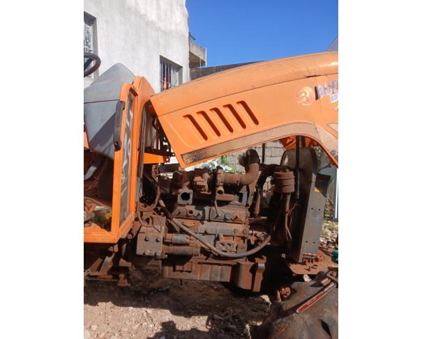 Foto de TRATOR BUDNY 7540, ANO: 2015, NO ESTADO EM QUE SE ENCONTRA.