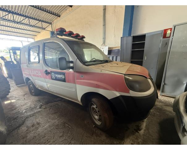 Foto de CAMINHONETE FIAT/DOBLO RONTAN AMB2, ALCOOL/GASOLINA, BRANCA, 2016/2016, CHASSI: 9BD22315UG2042007, RENAVAM: 01087829620, NO ESTADO EM QUE SE ENCONTRA. 