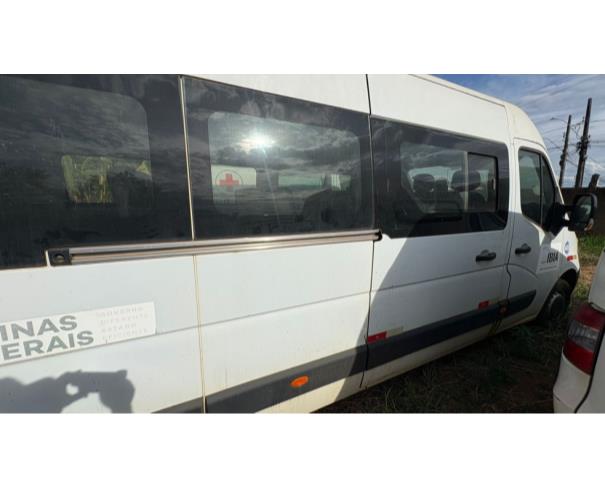 Foto de MICROONIB RENAULT/MASTER JM 16 L, DIESEL, BRANCA, 2021/2022, CHASSI: 93YMAF4XENJ796590, RENAVAM: 01253521074, NO ESTADO EM QUE SE ENCONTRA.