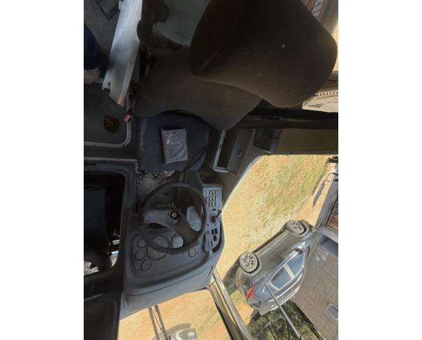 Foto de ONIBUS, M.BENZ/MASC GRANMINI O, BRANCA, 2010/2010, DIESEL, CHASSI: 9BM688277AB696183, RENAVAM: 00219999074, NO ESTADO EM QUE SE ENCONTRA.
