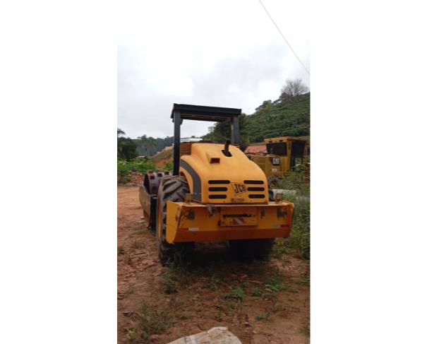 Foto de ROLO COMPACTADOR JCB, VM115, ANO 2010, CHASSI: GATVM115T01802719, NO ESTADO EM QUE SE ENCONTRA.