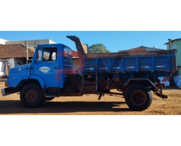 Foto de CAMINHAO M.B./M.BENZ L 1218, DIESEL, AZUL, 1991/1991, CHASSI: ...10515, NO ESTADO EM QUE SE ENCONTRA.