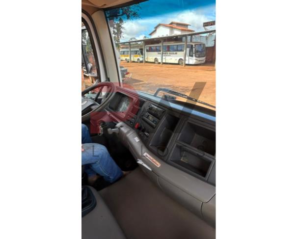 Foto de CAMINHAO, VW/26.280 CRM 6X4, BRANCA, 2013/2014, DIESEL, CHASSI: 95365826XER418107, RENAVAM: 0100178025, NO ESTADO EM QUE SE ENCONTRA.