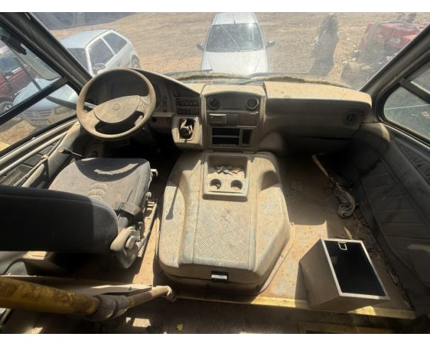 Foto de ONIBUS, MPOLO/VOLARE V8L 4X4 EO, AMARELA, 2013/2014, DIESEL, CHASSI: 93PB58M1MEC049361, RENAVAM: 00996838937, NO ESTADO EM QUE SE ENCONTRA.
