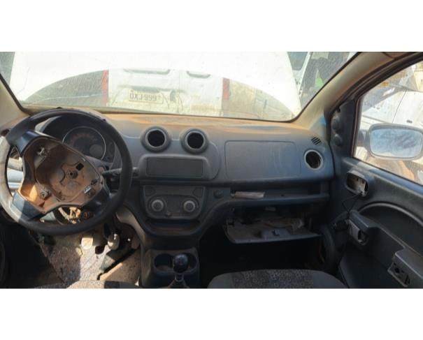 Foto de AUTOMOVEL FIAT/UNO VIVACE 1.0, ALCOOL/GASOLINA, BRANCA, 2011/2012, CHASSI: 9BD195152C0200876, RENAVAM: 00334213770, NO ESTADO EM QUE SE ENCONTRA.