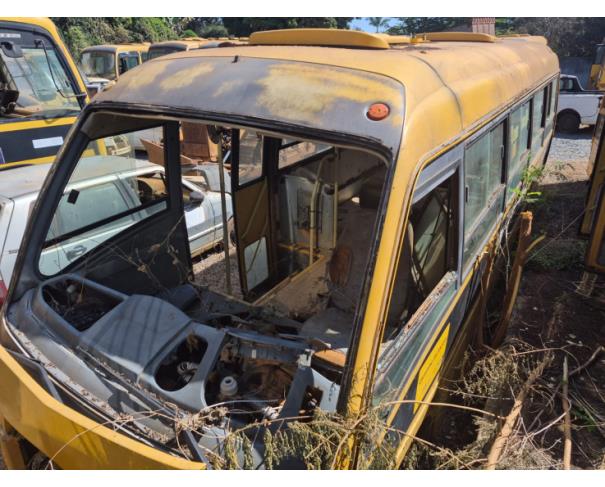Foto de ONIBUS MARCOPOLO/VOLARE V8L ESC, DIESEL, AMARELA, 2009/2009, CHASSI: 93PB42G3P9C030043, RENAVAM:00150805071, NO ESTADO EM QUE SE ENCONTRA.