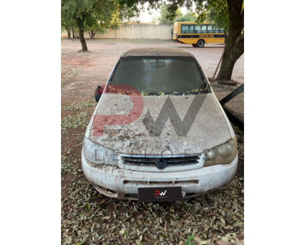 Foto de AUTOMOVEL FIAT/PALIO FIRE, ALCOOL/GASOLINA, BRANCA, 2014/2015, CHASSI: ...92980, NO ESTADO EM QUE SE ENCONTRA.