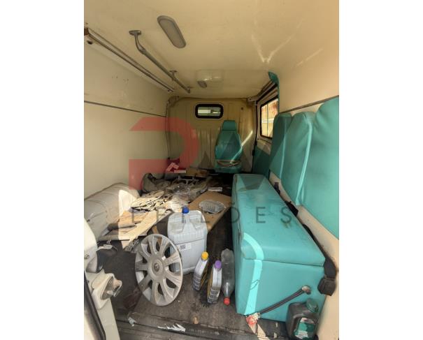 Foto de CAMINHONETE FIAT/DUCATO MX BOATA AMB, DIESEL, BRANCA, 2014/2014, CHASSI: 93W244F14E2140164, RENAVAM: 01017827106, NO ESTADO EM QUE SE ENCONTRA.