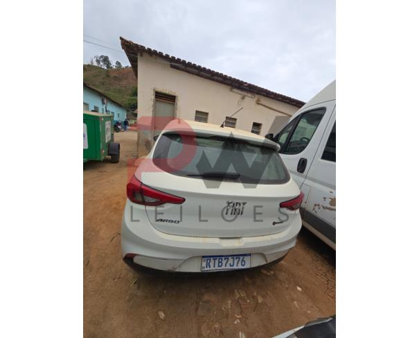 Foto de AUTOMOVEL, FIAT/ARGO 1.0, BRANCA, 2021/2022, ALCOOL/GASOLINA, CHASSI: 9BD358A1NNYL47506, RENAVAM: 01278698784, NO ESTADO EM QUE SE ENCONTRA.