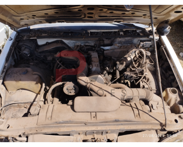 Foto de CARGA / CAMINHONETE GM/S10, 1995/1996, GASOLINA, BRANCA, CHASSI: 9BG124ARTSC901385, RENAVAM: 00640065546, NO ESTADO EM QUE SE ENCONTRA. MOTOR AVARIADO. ESTA SEM AS RODAS E PNEUS.