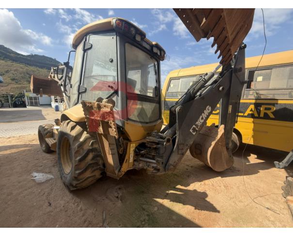 Foto de RETROESCAVADEIRA XCMG XT870BR, ANO 2018, CHASSI: XUG08700JJPA00529, NO ESTADO EM QUE SE ENCONTRA. 