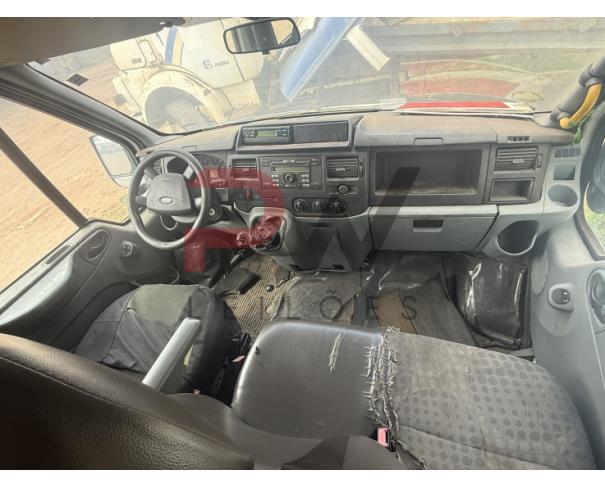 Foto de PASSAGEIRO / MICROONIBUS I/FORD TRANSIT 350L BUS, 2013/2014, DIESEL, BRANCA, CHASSI: WF0DXPTDFETC62391, RENAVAM: 00993565697, NO ESTADO EM QUE SE ENCONTRA. EM FUNCIONAMENTO, MOTOR COM PERDA DE POTÊNCIA.