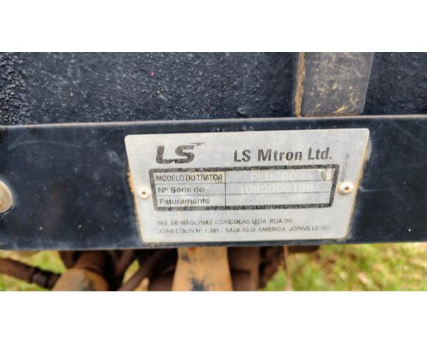 Foto de LOTE CONTENDO 01 TRATOR LS 80, Nº DE SÉRIE: 1080000189, NO ESTADO EM QUE SE ENCONTRA.