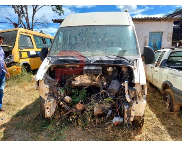 Foto de PASSAGEIRO/MICROONIBUS/FIAT DUCATO GREENCAR M01, 2014/2014, DIESEL, BRANCA, PLACA:PVC-9802, RENAVAM:01027764140, CHASSI:93W245H34E2138988, NO ESTADO EM QUE SE ENCONTRA.