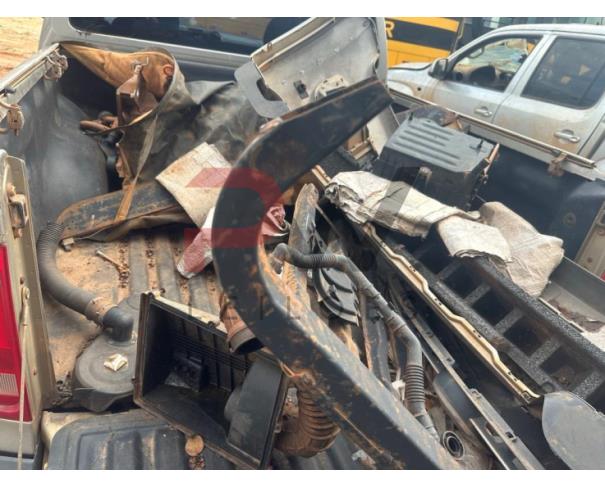 Foto de ESP/CAMINHONETE/AB. C. DUP I/VW AMAROK CD 4X4 TREND, 2012/2013, DIESEL, PRATA, PLACA OPD - 0815, RENAVAM: 00500410992, CHASSI: WV1DB42H5DA010812, NO ESTADO EM QUE SE ENCONTRA.