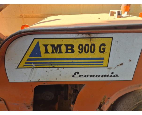 Foto de LOTE CONTENDO MÁQUINA DE MEIO-FIO (PAVIMENTAÇÃO/ACABAMENTO DE CONCRETO), MODELO IMB 900 G ECONOMIC, NO ESTADO EM QUE SE ENCONTRA.