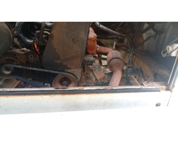 Foto de MICROONIBUS, VW/KOMBI ESCOLAR, BRANCA, 2008/2009, ALCOOL/GASOLINA, CHASSI: 9BWMF07XX9P003601, RENAVAM: 00976295130, NO ESTADO EM QUE SE ENCONTRA.