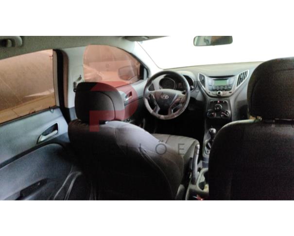 Foto de PASSAGEIRO / HYUNDAI / HB201.0M 1.0 M / PLACA: OPJ-9658 / UF: MG / MUNICÍPIO: CORONEL FABRICIANO / ANO FABRICAÇÃO: 2013 / ANO MODELO: 2013 / BRANCA / CHASSI: 9BHBG51CADP059503 / MOTOR:F3LACP153114 / RENAVAM: 00519397592, NO ESTADO EM QUE SE ENCONTRA. 