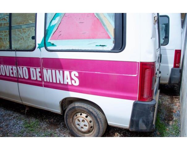 Foto de ESP/CAMINHONETE/AMBULANC, FIAT/DUCATO  M ROTAN AMB, DIESEL, 2005/2005, PLACA: HMG-4442, RENAVAM: 853983569, CHASSI: 93W231H2151023378, NO ESTADO EM QUE SE ENCONTRA.
