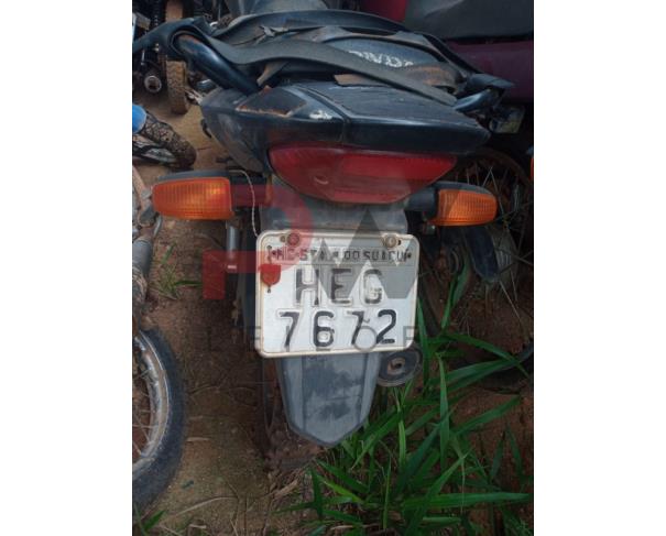 Foto de PASSAGEIRO / HONDA / CG 125 FAN ES / Placa: HEG7672 / UF: MG / Município: Santa Maria do Suaçuí / Ano fabricação: 2009 / Ano modelo: 2009 / Cor: PRETA / Chassi: 9C2JC41209R045479 / Motor: JC41E29045479 / RENAVAM: 00168225573, NO ESTADO EM QUE SE ENCONTRA